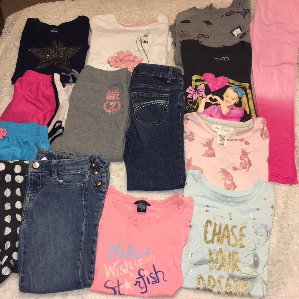 Large 14 piece lot of girls size 6 clothing